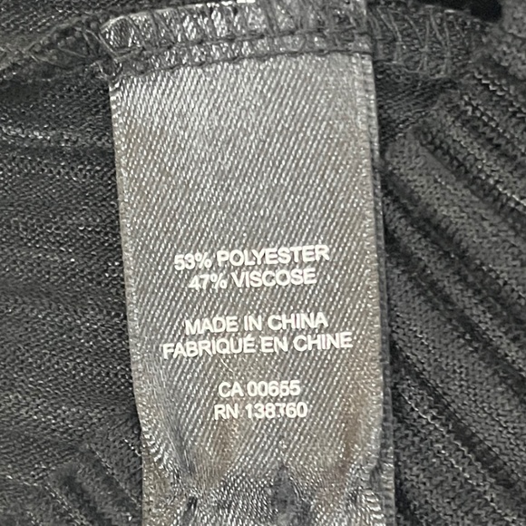 Plus Size XXL RW&CO. Black Textured Short Sleeve Top - Picture 5 of 6